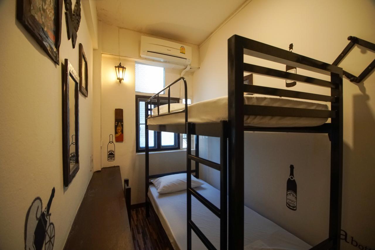 Yha Bangkok Downtown @ Station S3 Hostel Exterior photo